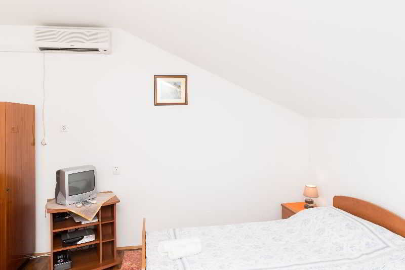 Guesthouse Slavka Дубровник Екстериор снимка