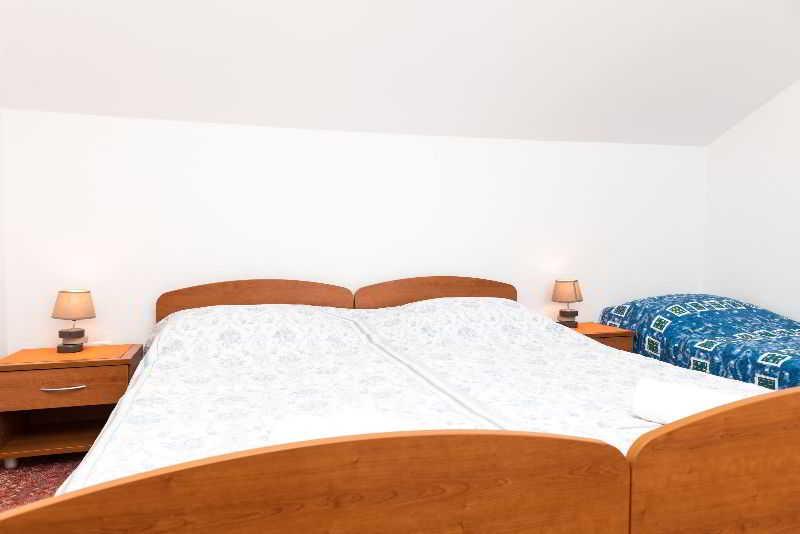 Guesthouse Slavka Дубровник Екстериор снимка