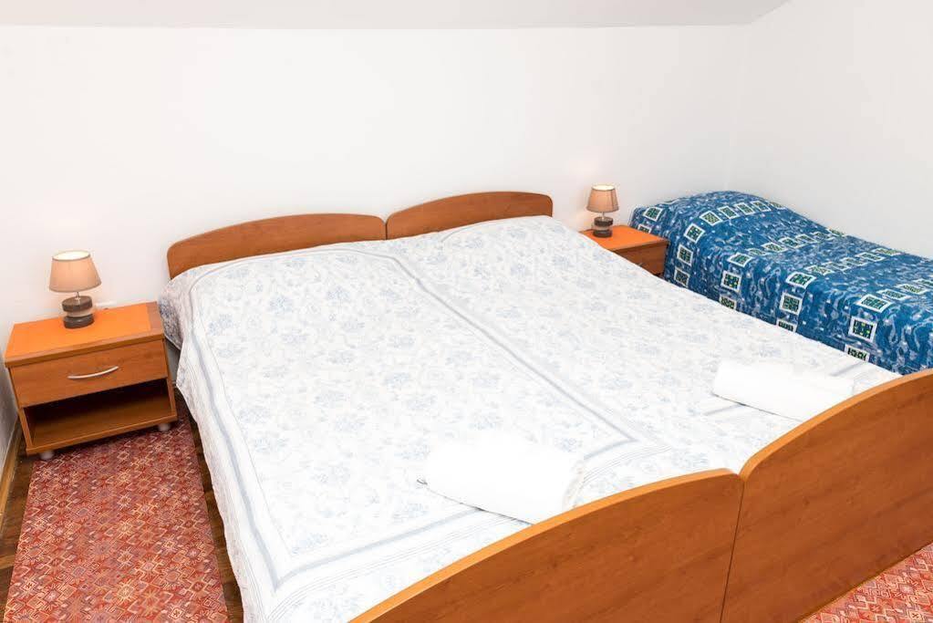 Guesthouse Slavka Дубровник Екстериор снимка